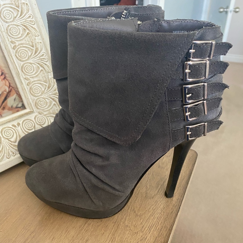 Naughty monkey boots size 8